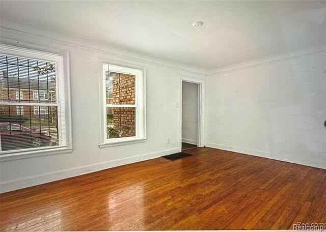 1946 Ewald Cir - Photo 4 of 6