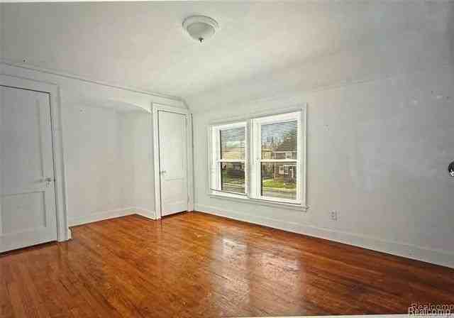1946 Ewald Cir - Photo 5 of 6
