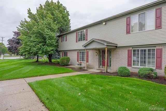 43992 Freeway Dr #94 - Photo 2 of 9