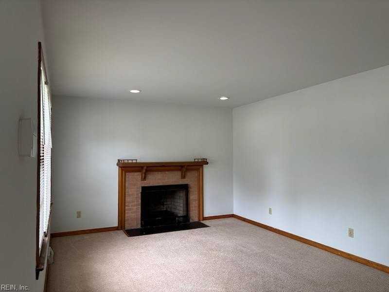 215 Menchville Rd - Photo 5 of 36