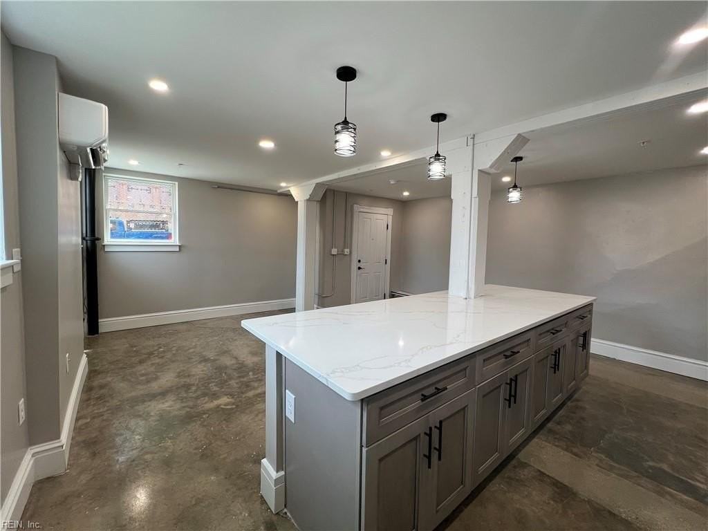 223 29th St #102 - Photo 3 of 24