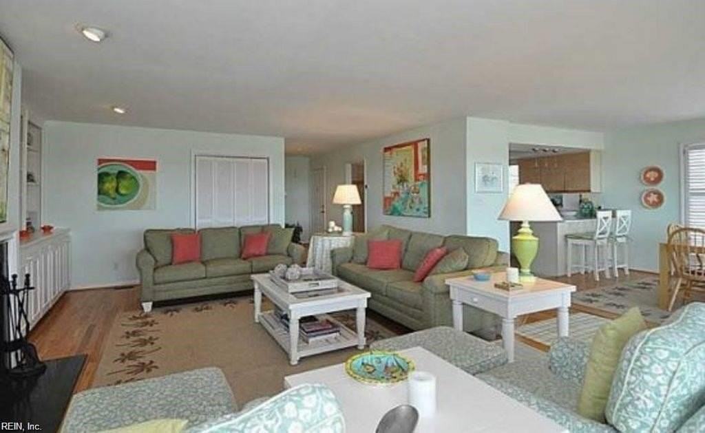 6606 Ocean Front Ave - Photo 2 of 11