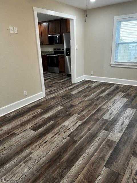 4208 Surf Ave - Photo 5 of 30