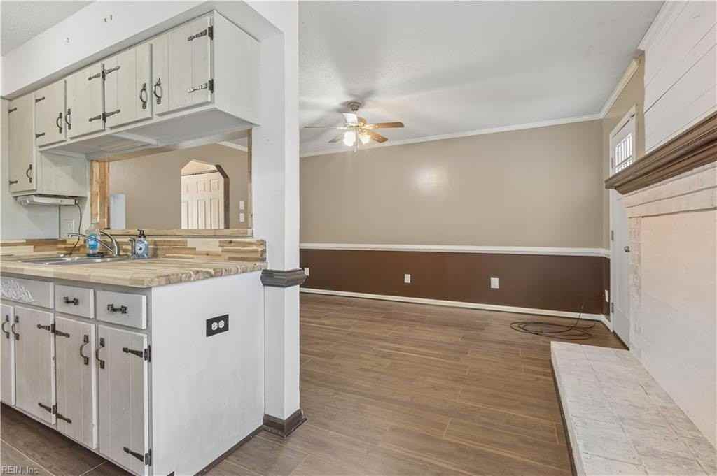 5504 Professor Ct - Photo 6 of 25