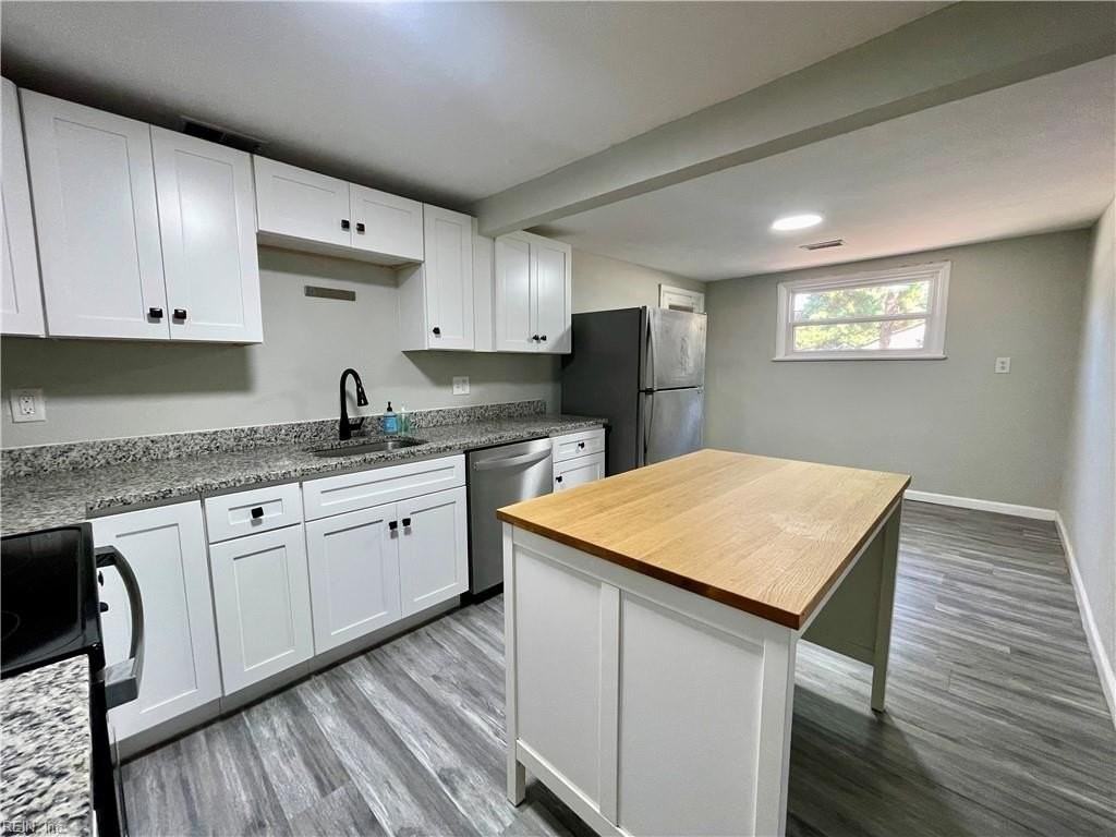 3561 Champlain Ln - Photo 7 of 25