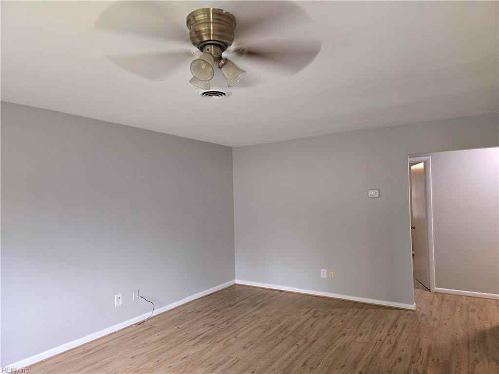 1818 S Streamline Dr - Photo 4 of 16