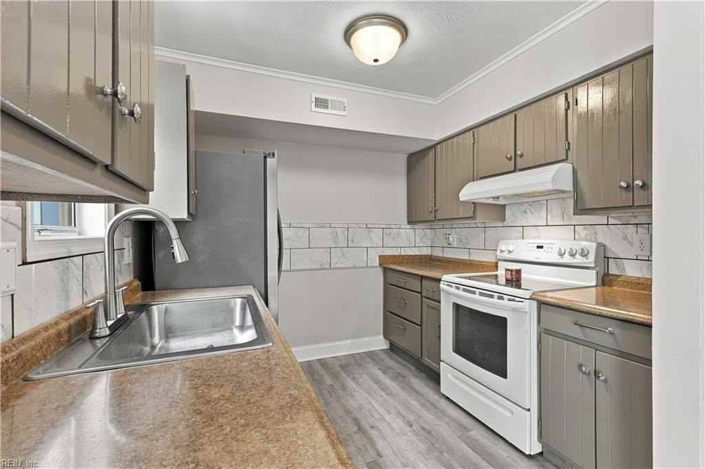 13 Betty Lee Pl - Photo 7 of 17