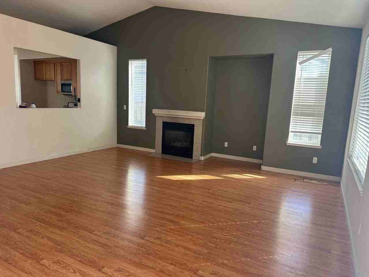 3527 Griffith Dr - Photo 2 of 12