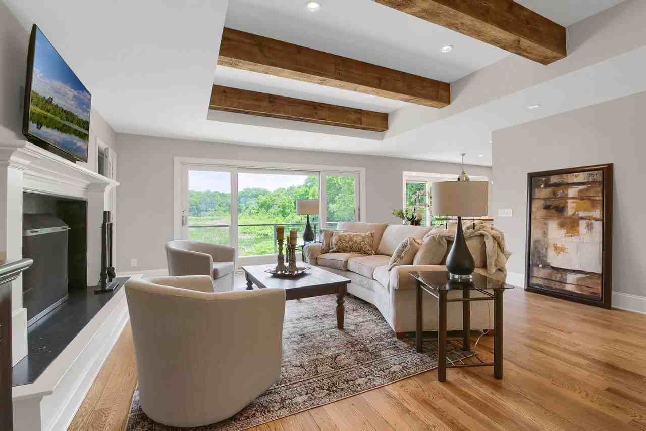3465 Deephaven Ave - Photo 6 of 50