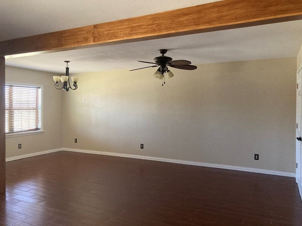 1610 Parker St - Photo 5 of 23