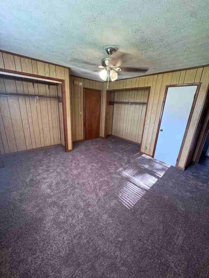 212 Thomas Ave Se - Photo 6 of 7