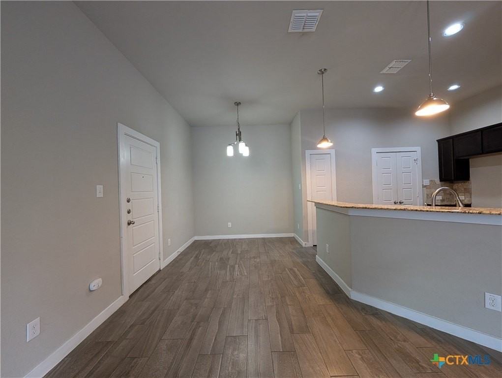 549 Creekside Frst - Photo 7 of 33
