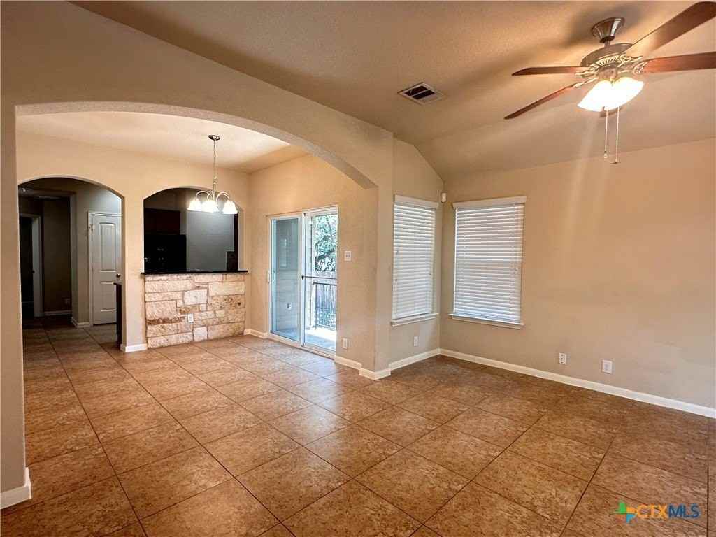 2020 Meadow View Dr - Photo 3 of 23