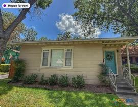 460 Comal Ave - Photo 1 of 1