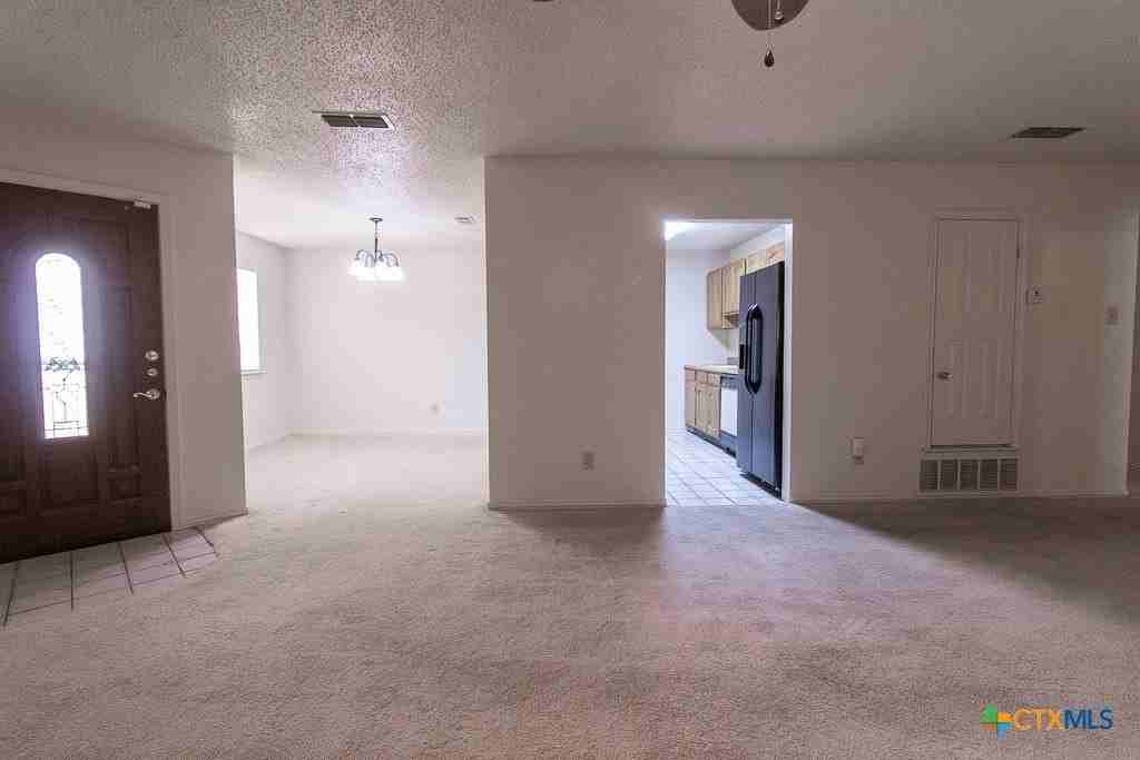 2018 Newton Dr - Photo 6 of 34