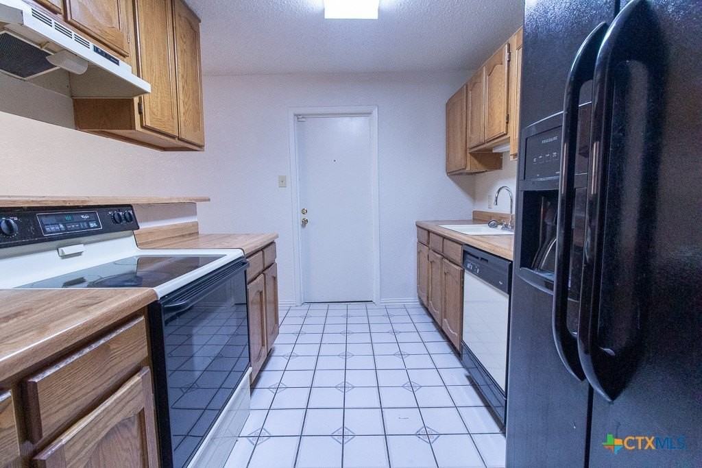 2018 Newton Dr - Photo 7 of 34