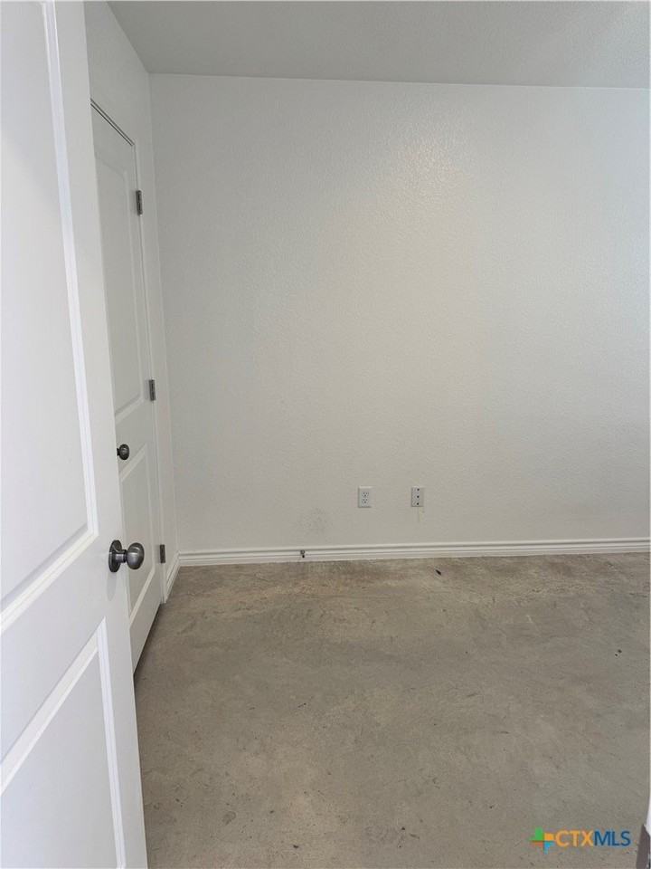1274 Lehmann #B - Photo 4 of 25