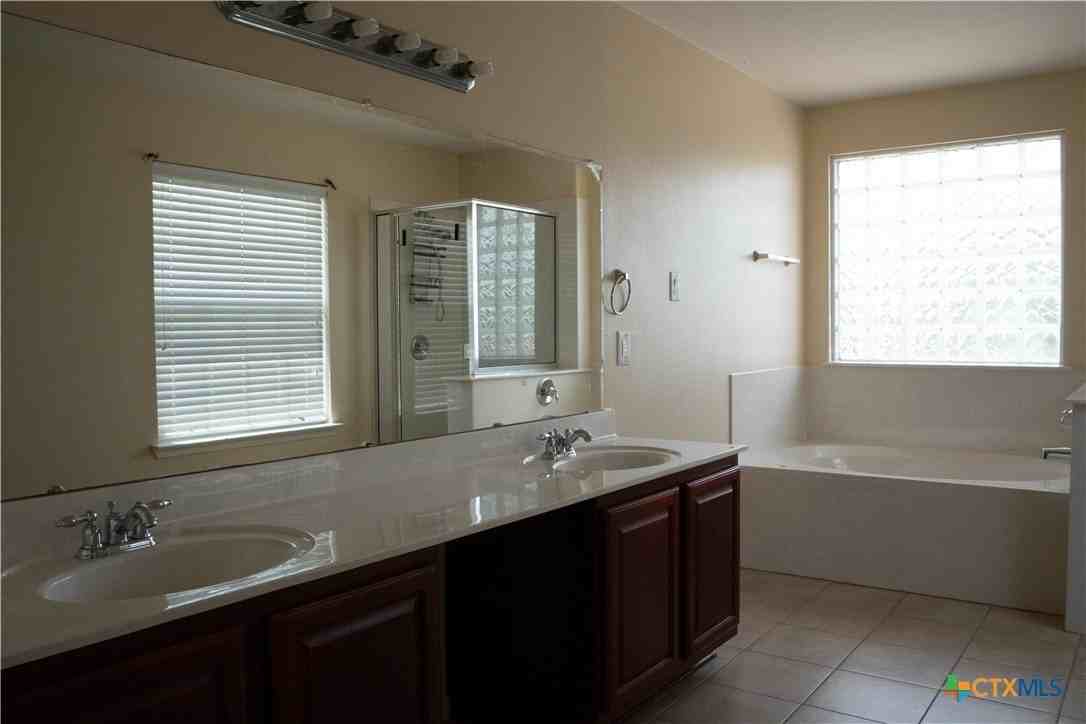 711 Taurus Dr - Photo 7 of 9