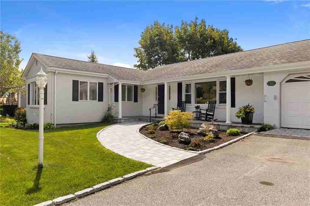 331 3rd Beach Rd - Photo 3 of 48