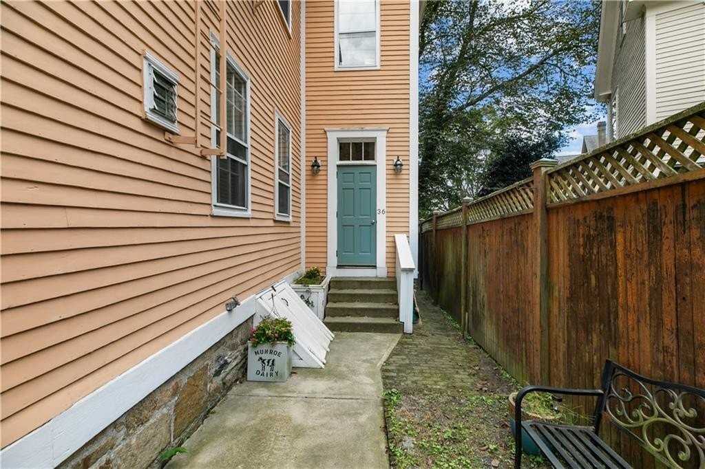 36 Farewell St #5 - Photo 2 of 22