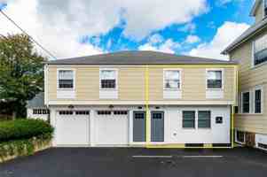 featured image of 259 Gibbs Ave #6