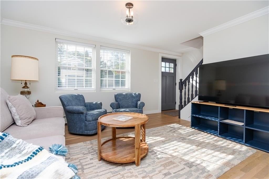259 Gibbs Ave #6 - Photo 2 of 24