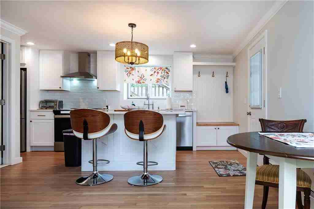 259 Gibbs Ave #6 - Photo 3 of 24