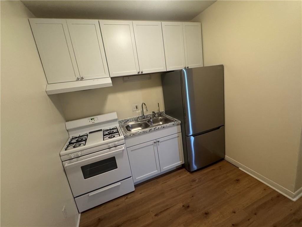 94 Cowesett Ave #29 - Photo 5 of 11