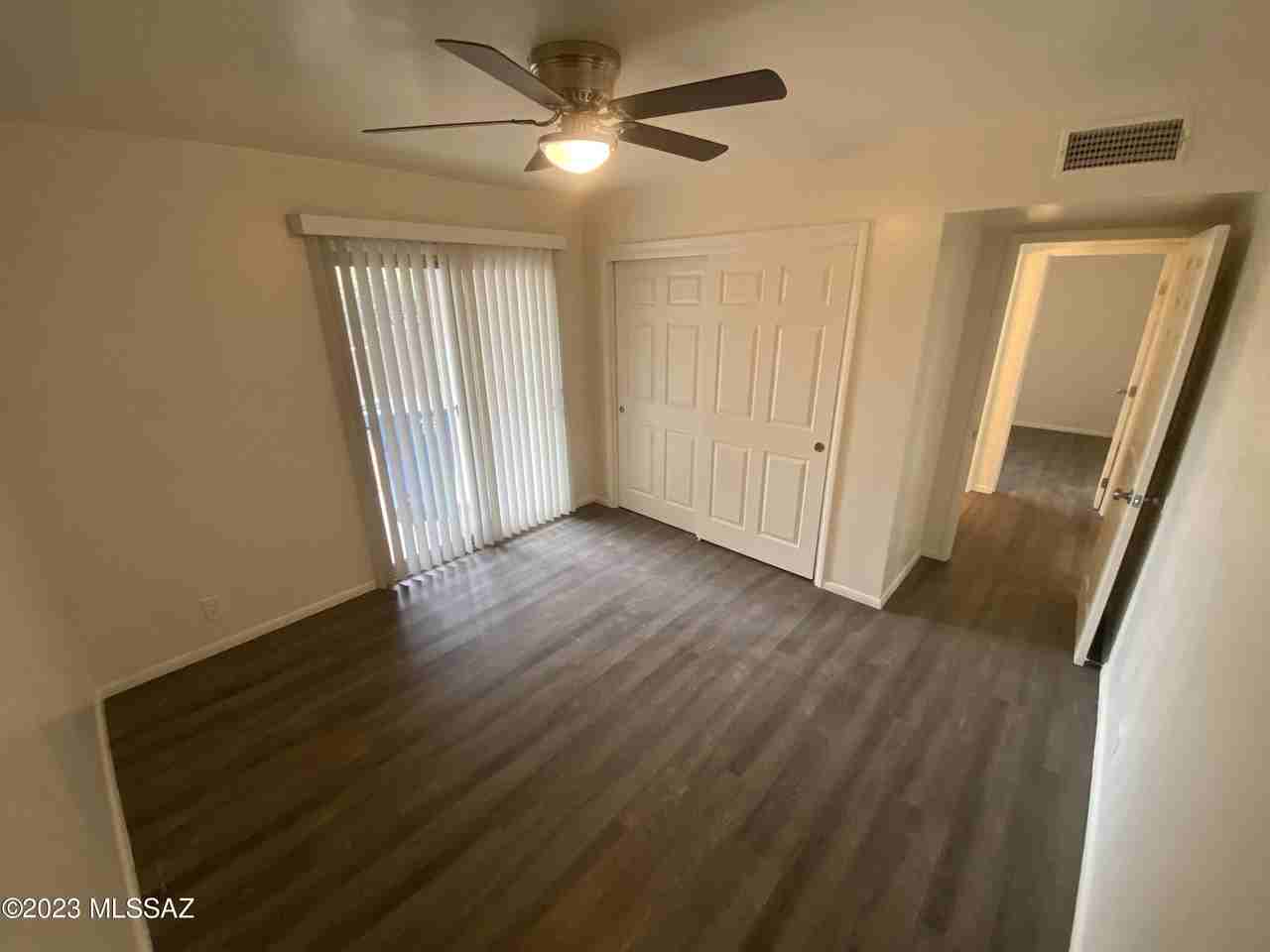 3325 E Blacklidge Dr #3325 - Photo 7 of 16