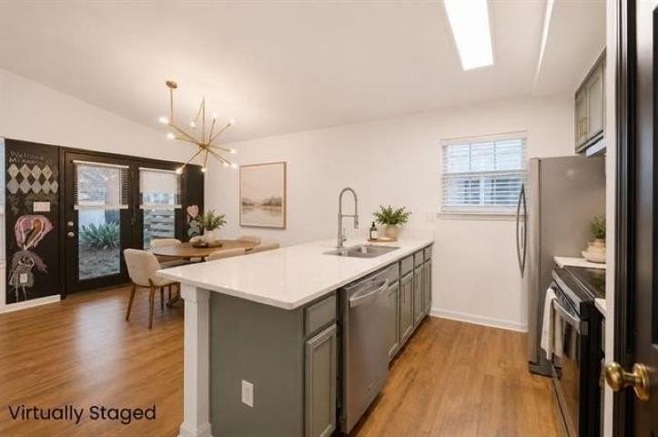 4517 Eltham Park - Photo 7 of 28