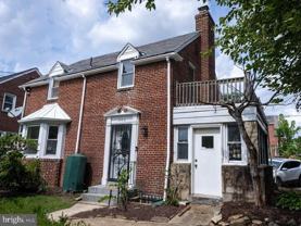 1446 Montana Ave Ne - Photo 1 of 1