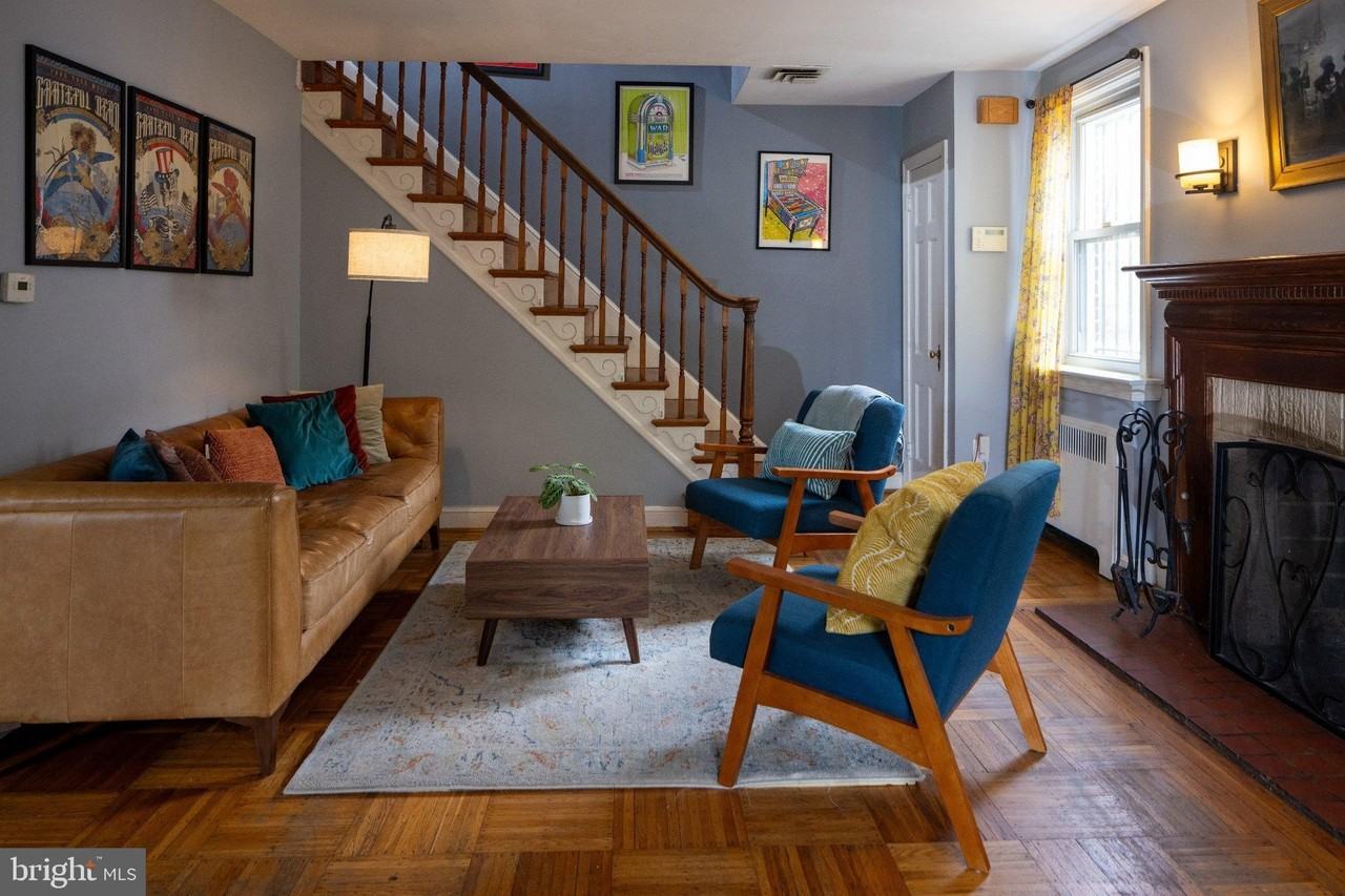 1446 Montana Ave Ne - Photo 3 of 25