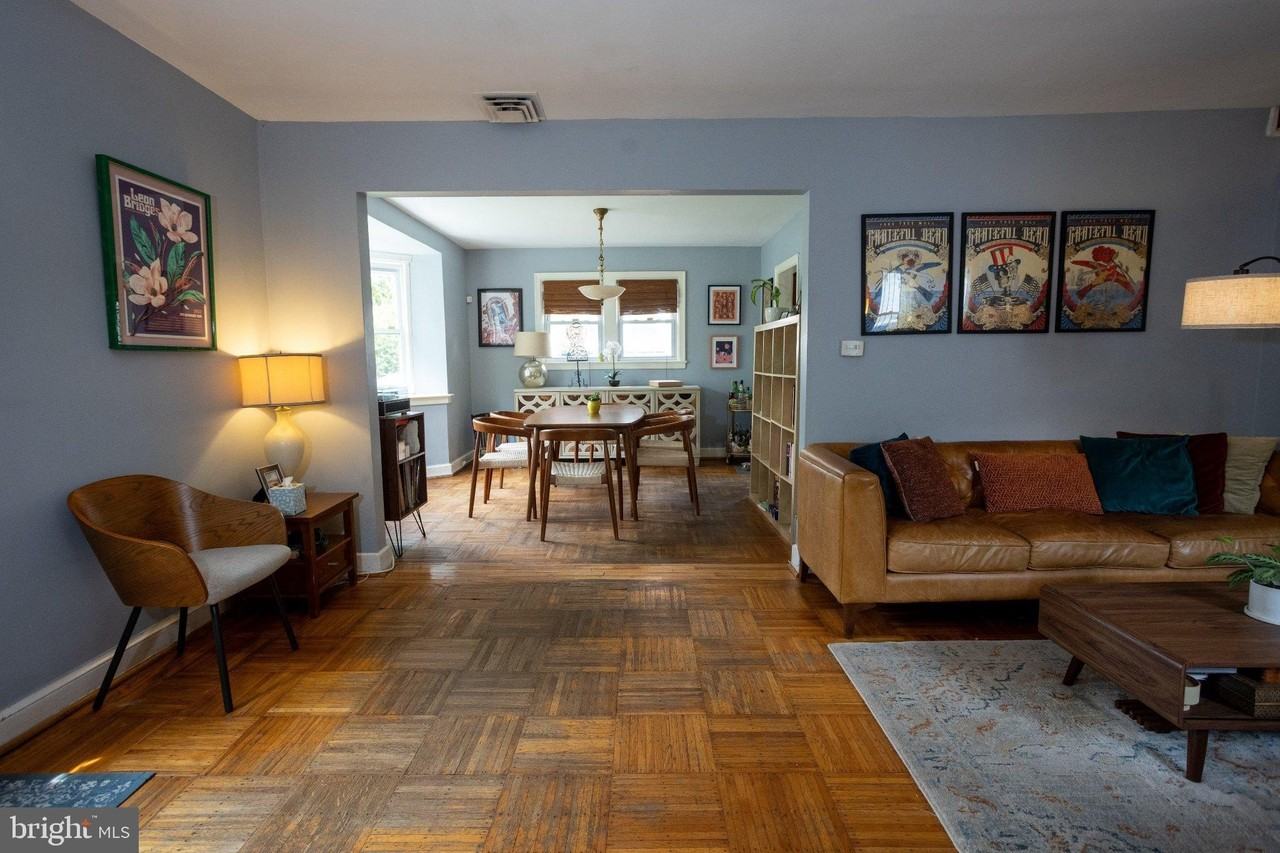 1446 Montana Ave Ne - Photo 5 of 25
