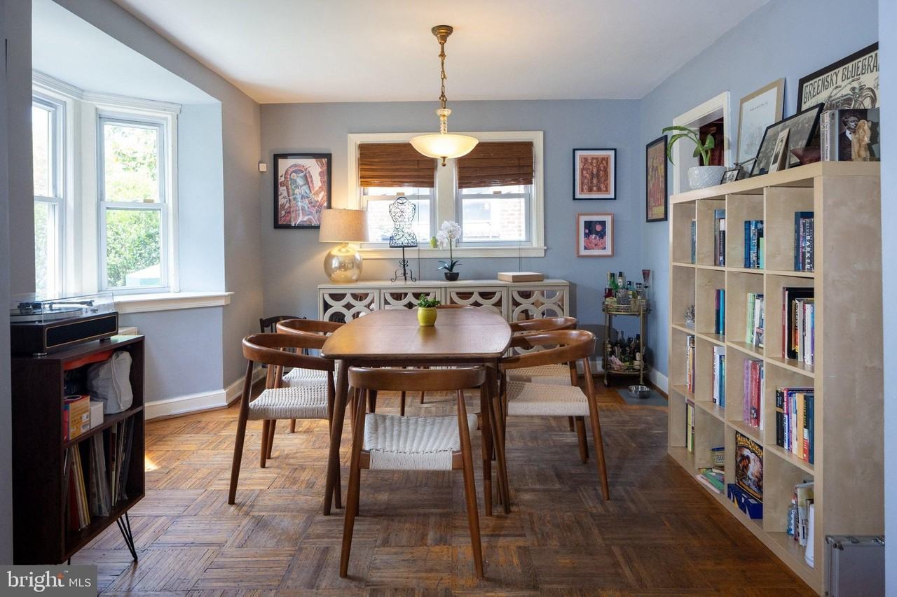 1446 Montana Ave Ne - Photo 6 of 25