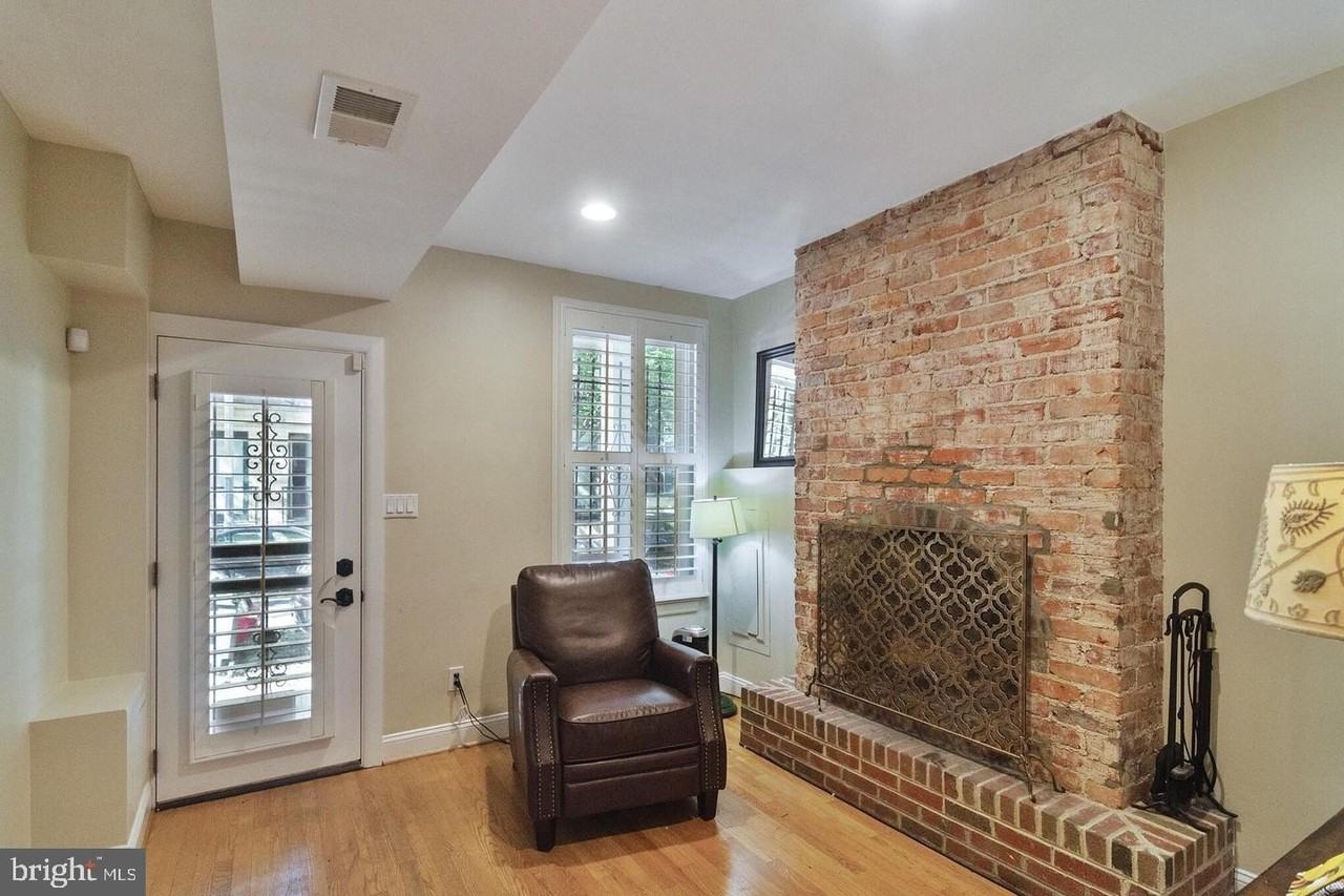 2321 17th St Nw - Photo 3 of 22