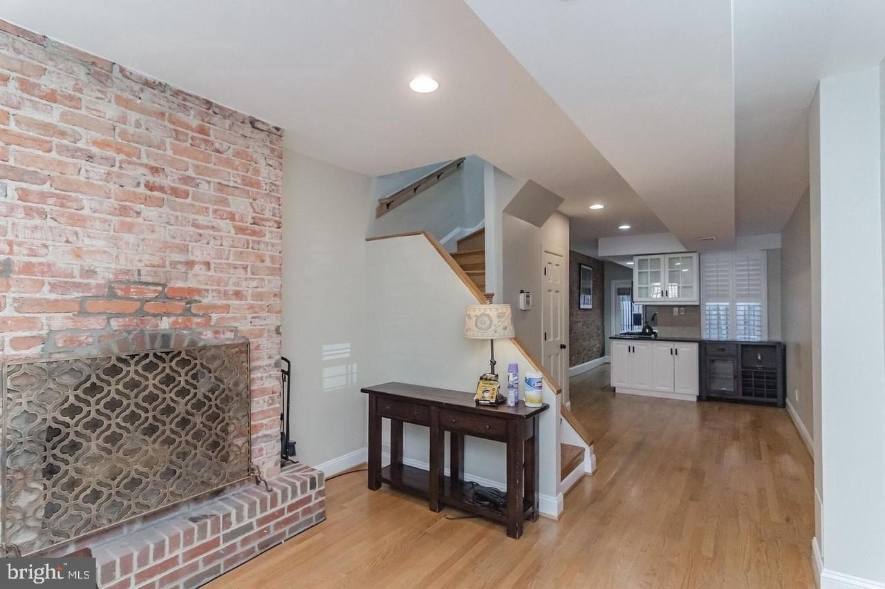 2321 17th St Nw - Photo 5 of 22