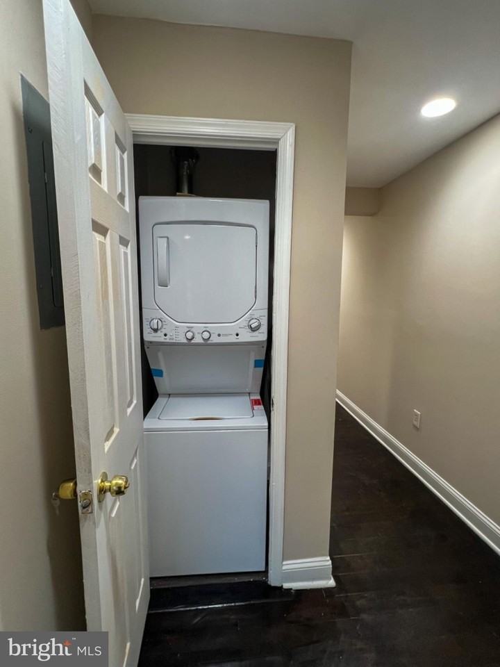5501 Foote St Ne - Photo 4 of 13