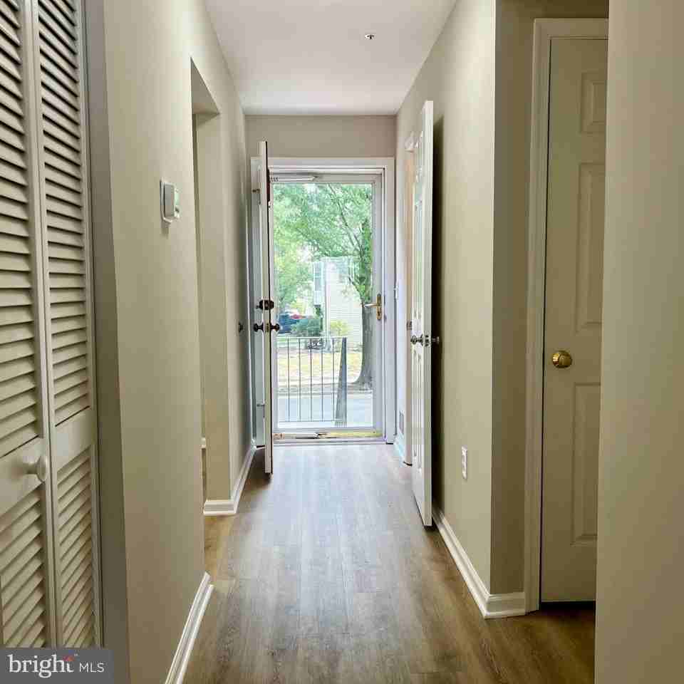 2457 Nantucket Dr - Photo 4 of 27