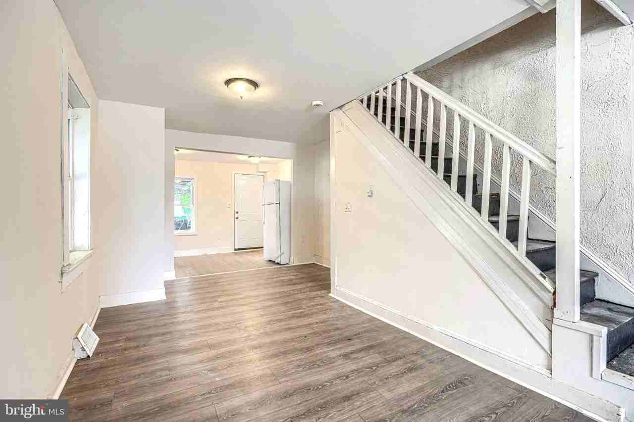 7621 Cypress Ave - Photo 6 of 18