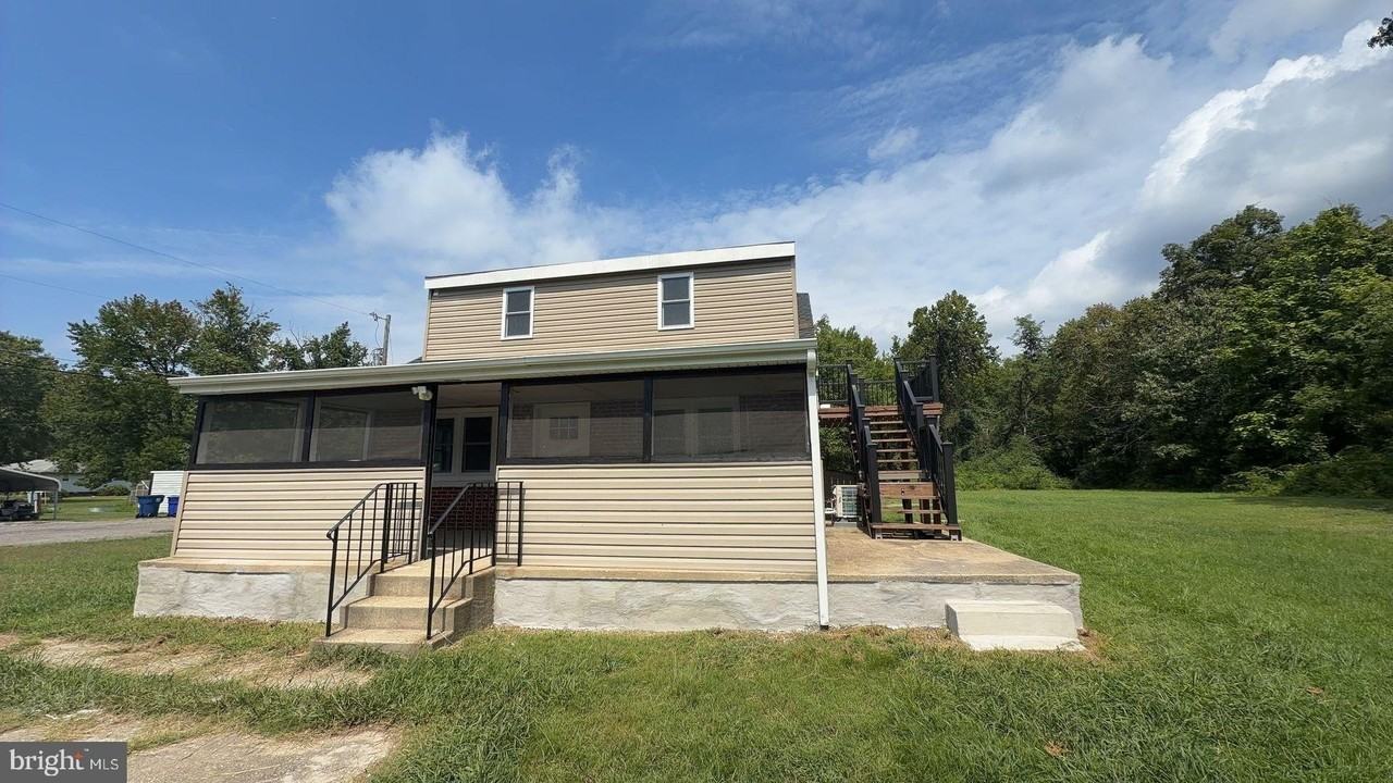 6370 Raymond Augustus Pl