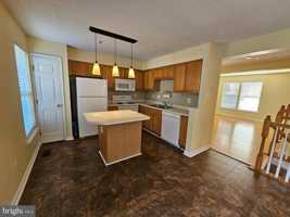 featured image of 4927 Bristle Cone Cir