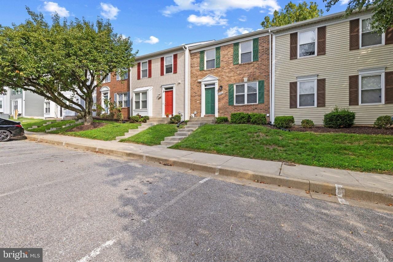 6082 Majors Ln - Photo 3 of 29