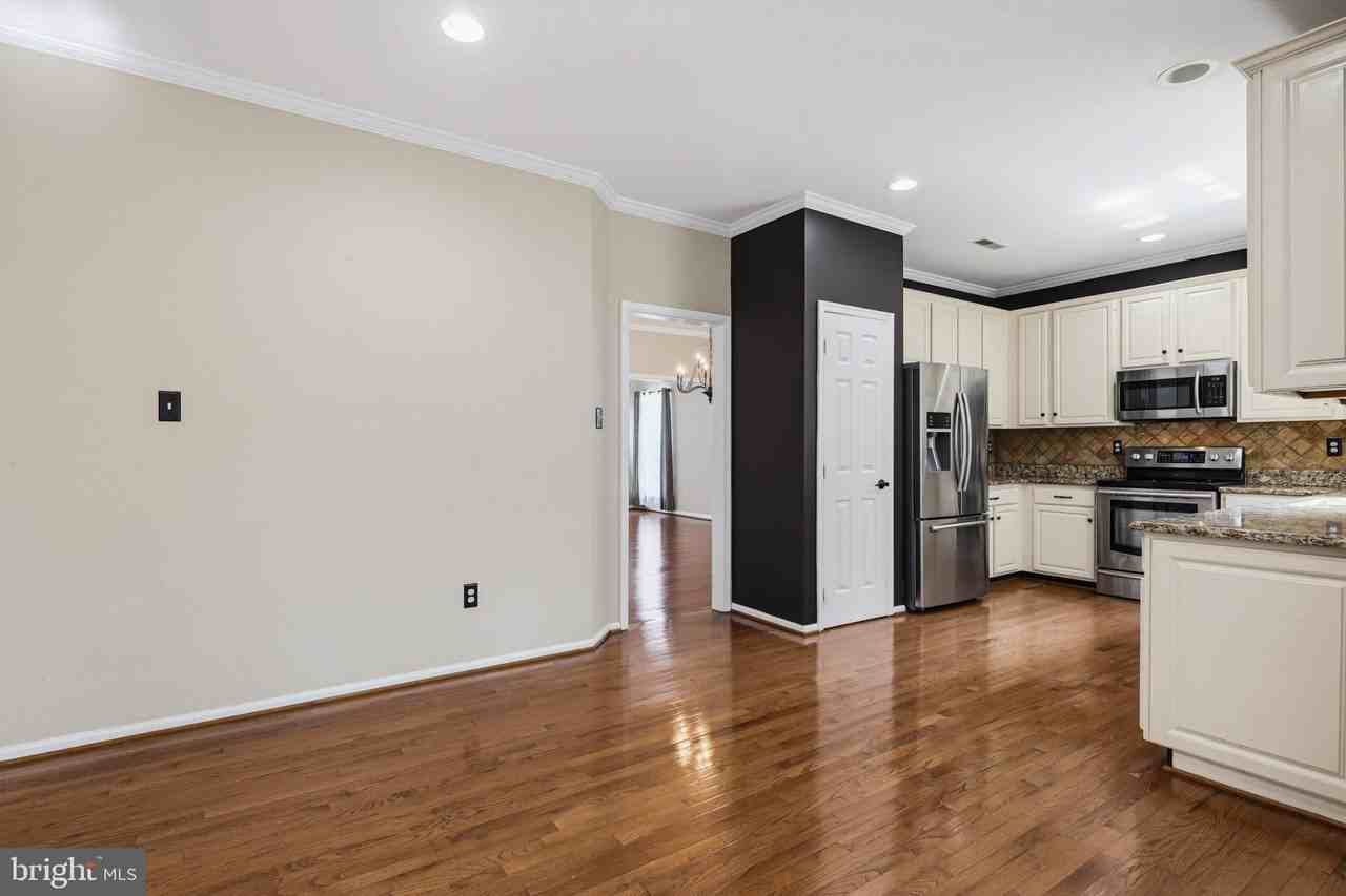 4 Summit Ridge Ct - Photo 5 of 35