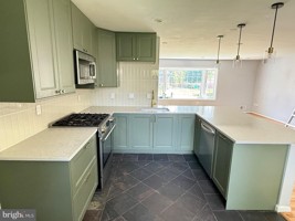 featured image of 7905 Esther Dr
