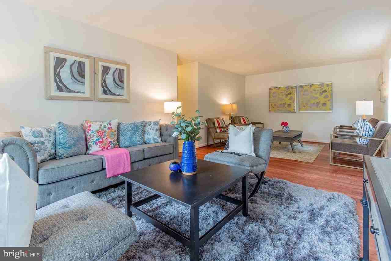 2024 Evansdale Dr - Photo 5 of 42