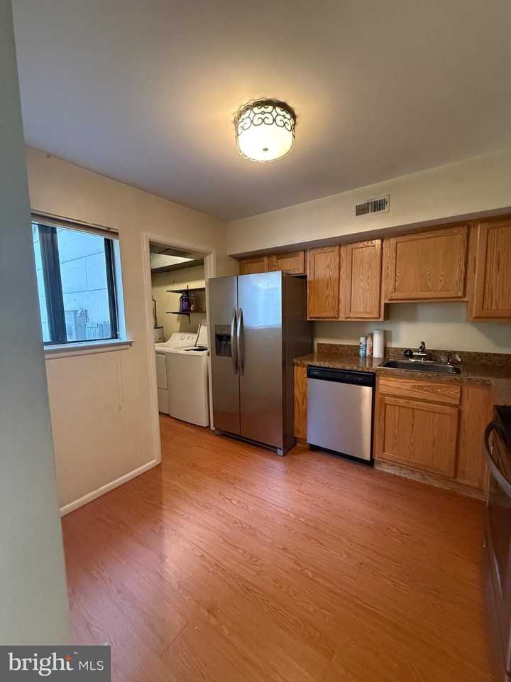 109 Poplar Ct - Photo 5 of 10