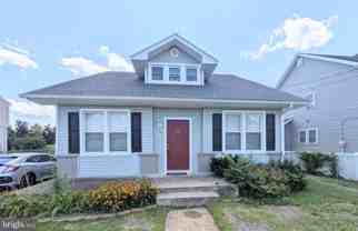 7 Dresser Ave #B - Photo 1 of 1