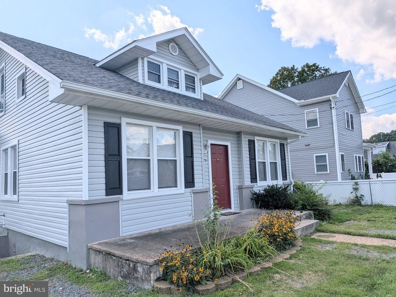 7 Dresser Ave #B - Photo 2 of 11