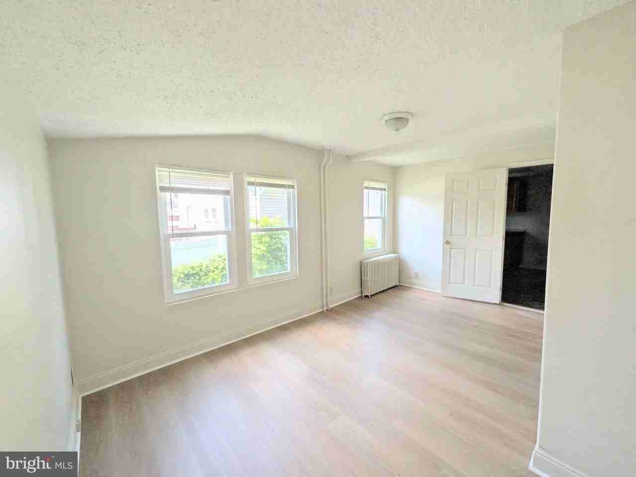 7 Dresser Ave #B - Photo 6 of 11