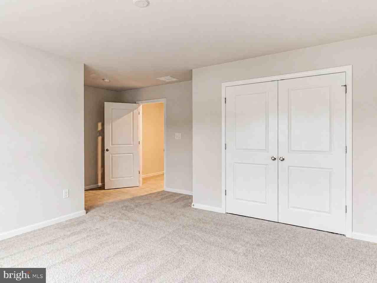 45 Morley Blvd - Photo 7 of 17